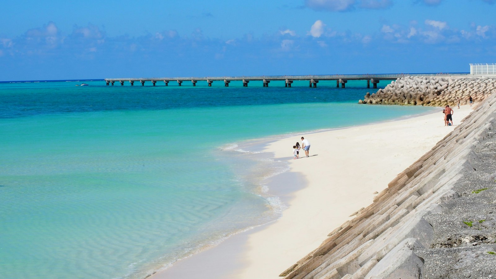 White-sand beach and turquoise water in Okinawa