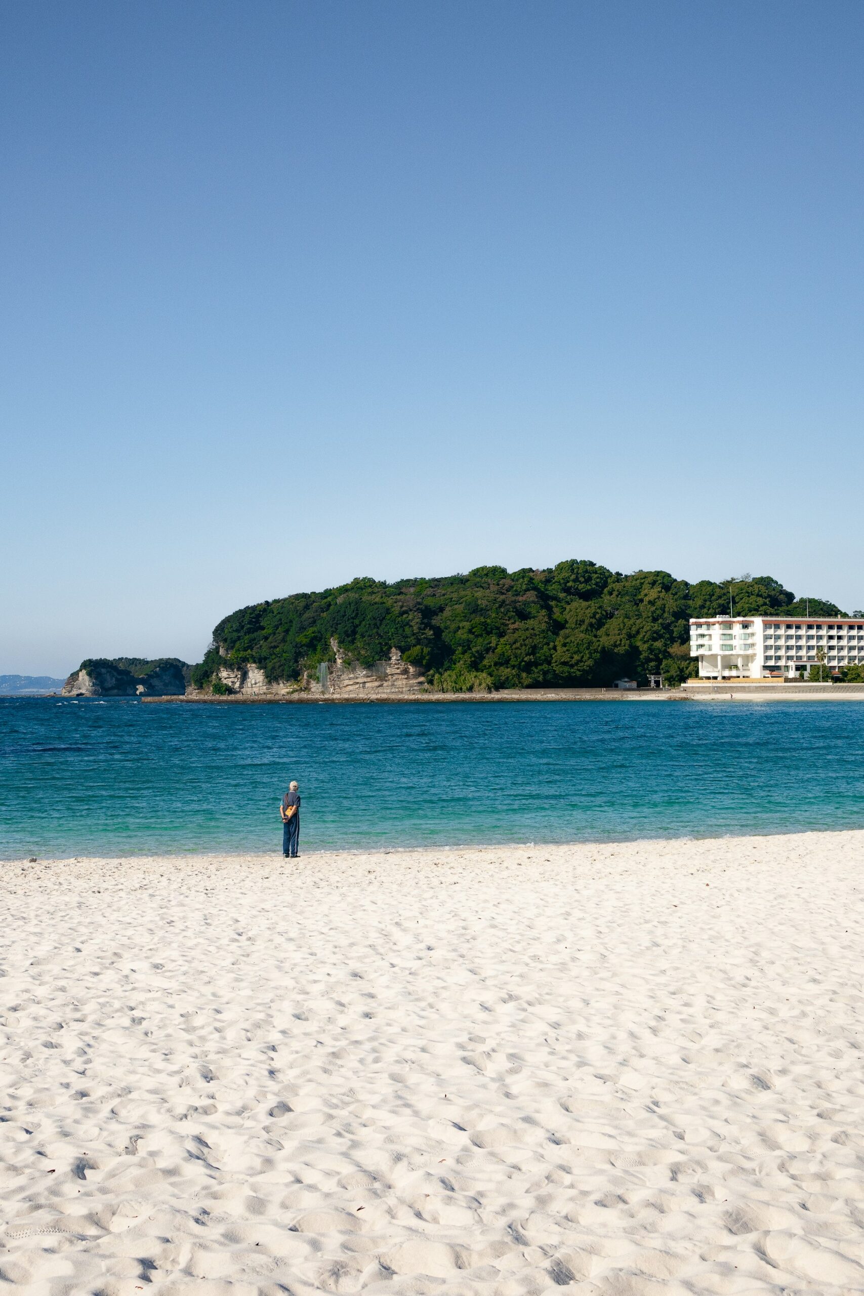 White sand and turquoise water at Shirarahama Beach in Shirahama